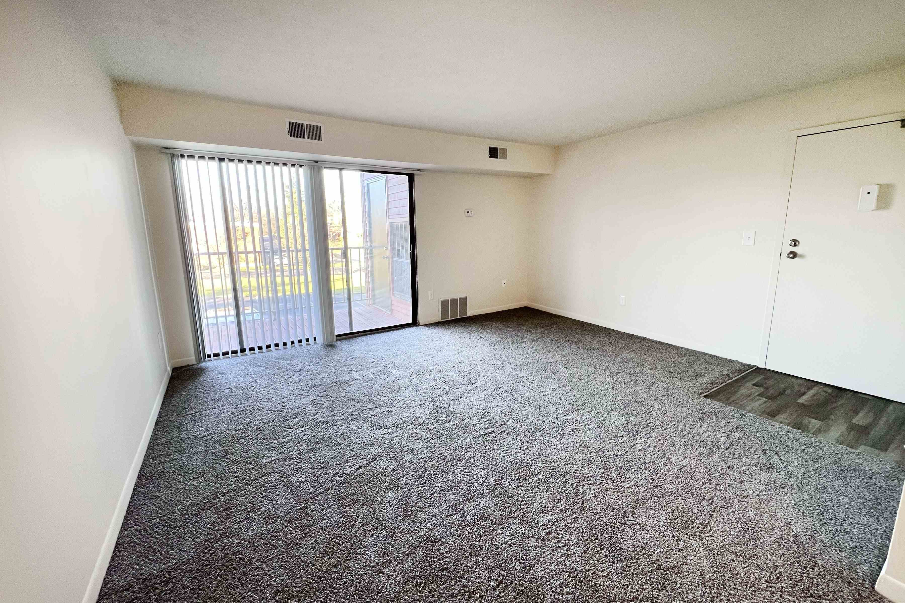 Four Worlds Apartments Image 77