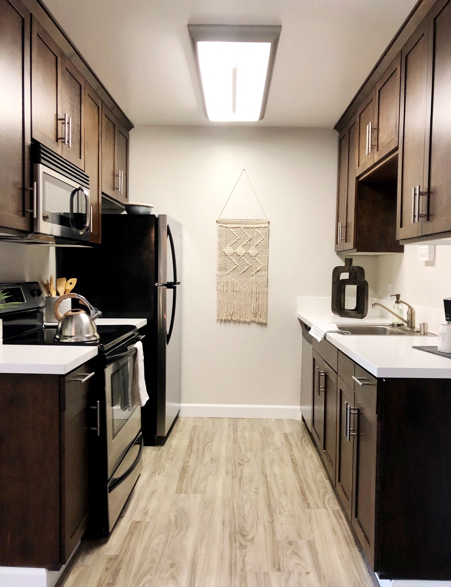 98Hundred Apartments Kitchen