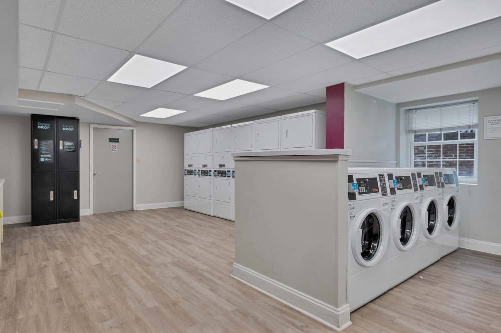 Woodside Place Image 15