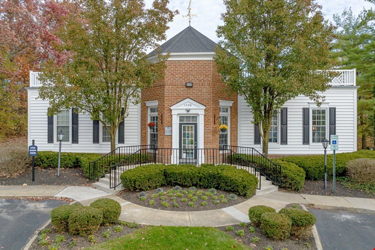 The Residence at Christopher Wren Apartments Image 47