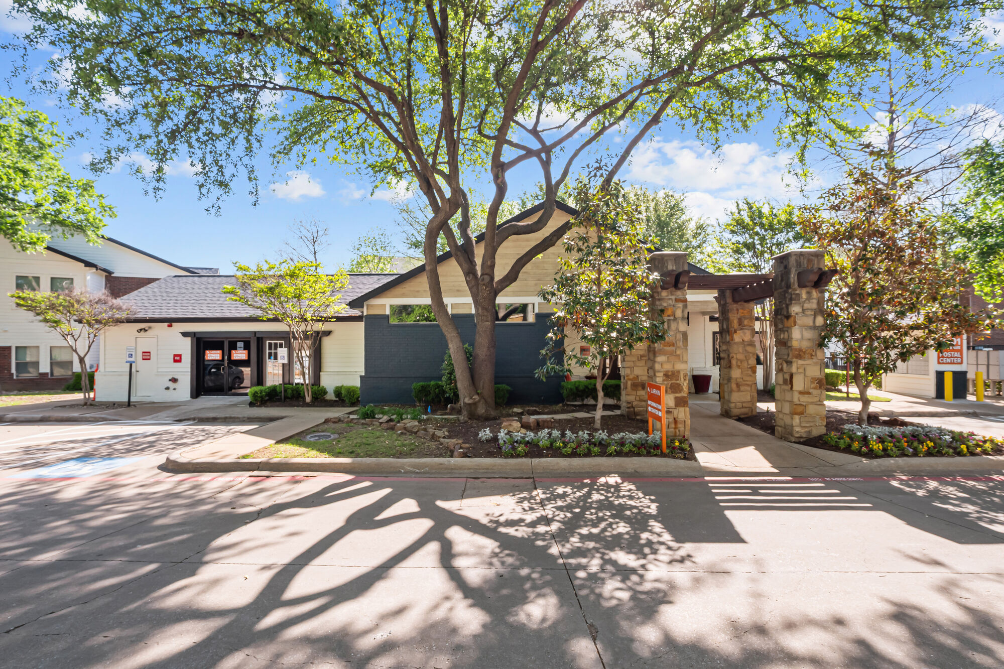 Larkin Apartment Homes Image 66