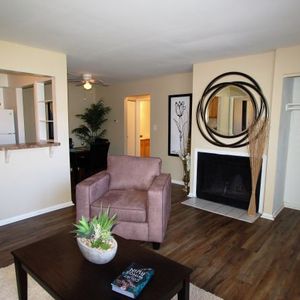 Oakbrook Park Image 8