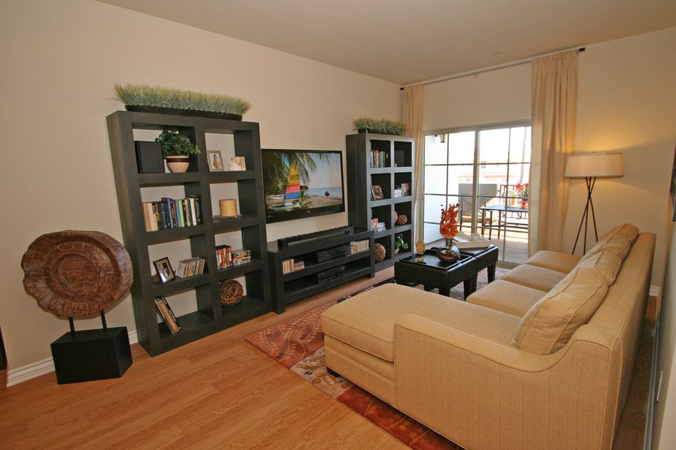 IMT Belasera at Sherman Way Image 16