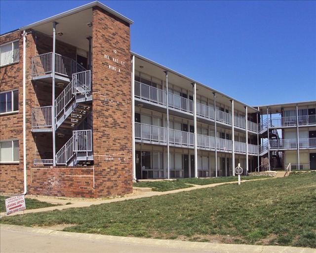 Cabana West Apartments Image 2