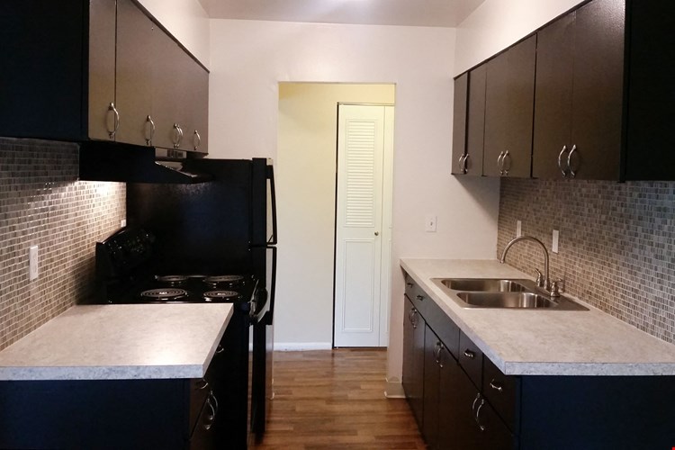 Crown Pointe Apartments Image 33