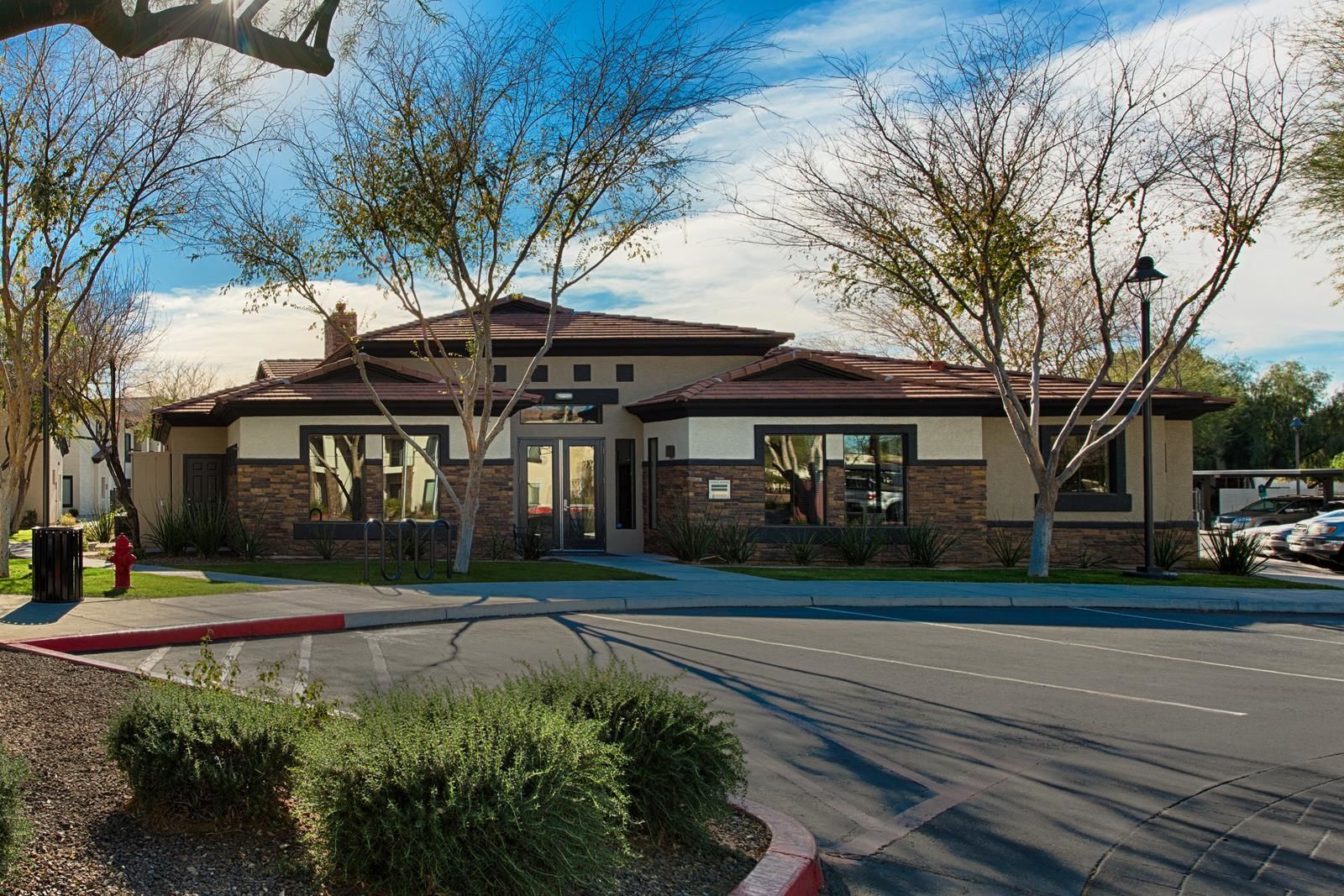 Town Center Apartments Image 4
