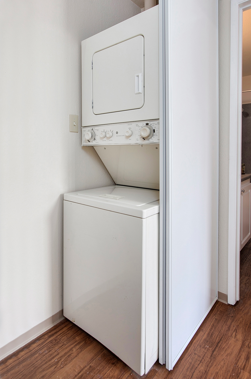 Chelsea by the Bay Image 15