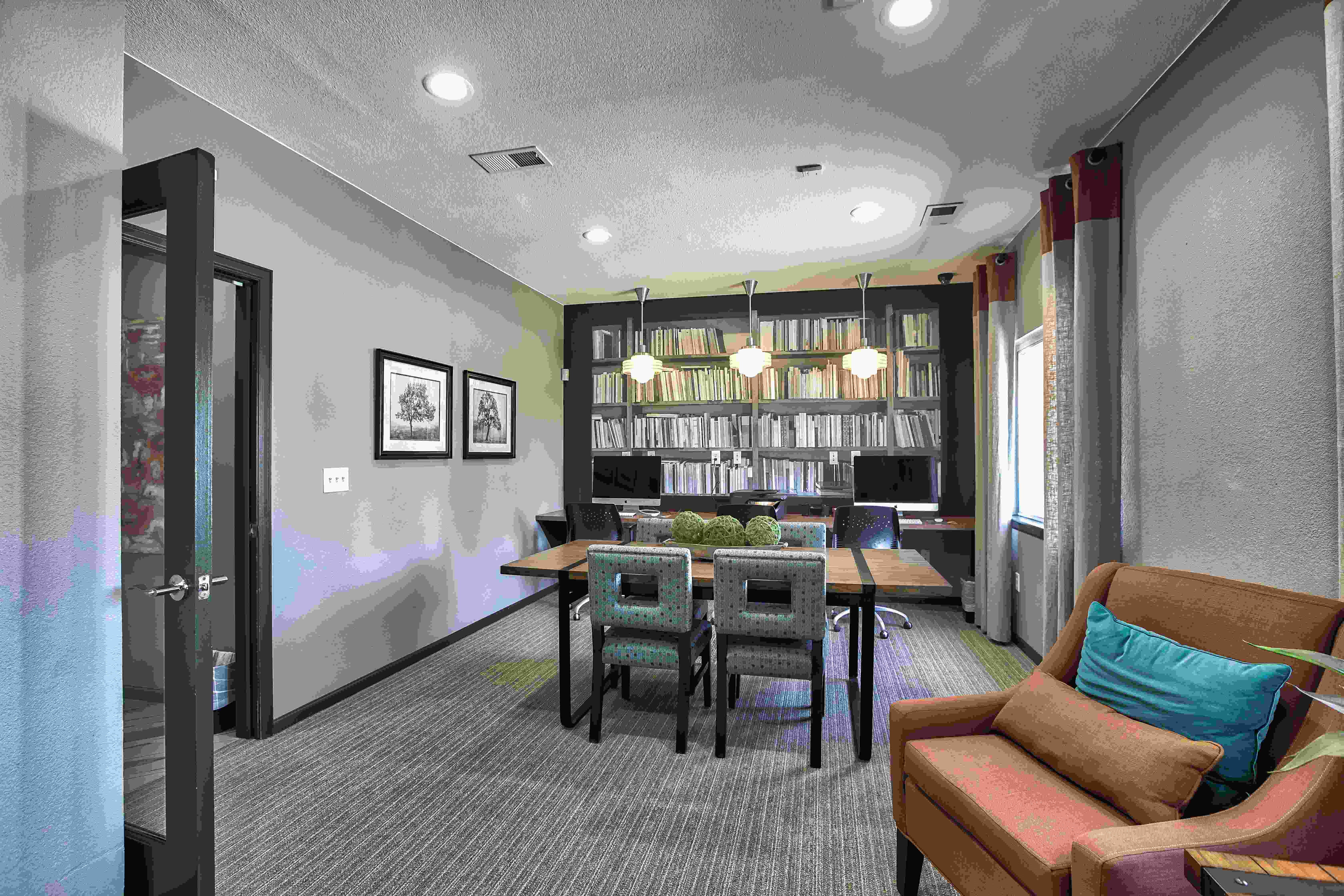Willow Run Village Apartments Image 1