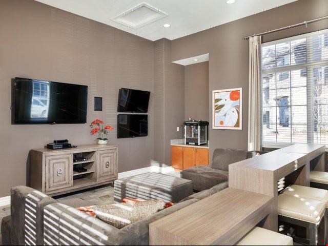 Apartments at Corbin Greens - Overland Park