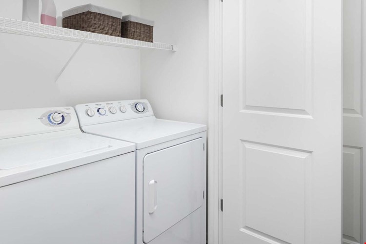 Camden Dulles Station Image 10