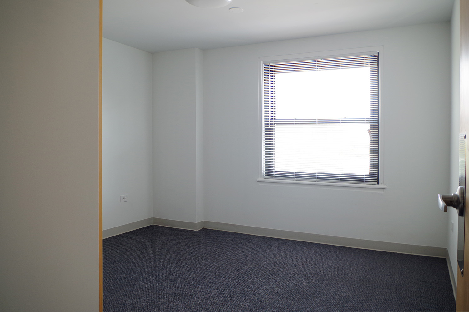 1400 E. 57th Street Image 8