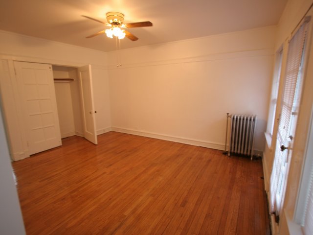 5202-5210 S Cornell Avenue Image 3