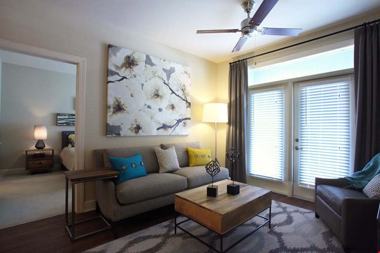 West End Village   Image 5