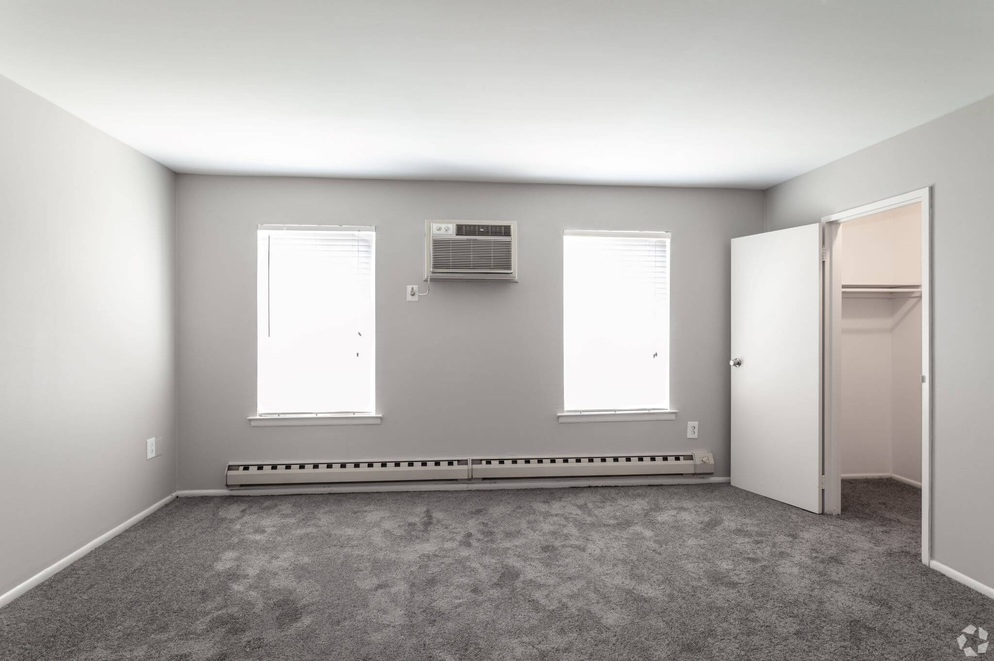  International City Apartments Image 8