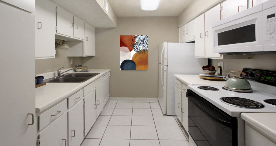 The Inverness Apartments Image 9