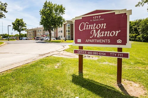 Clinton Manor Image 3