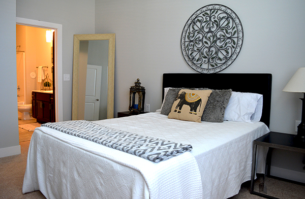 The Piazza on West Pine Image 11