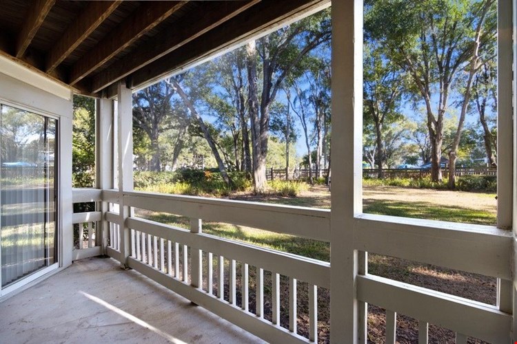 Arium Grove Walk Image 11