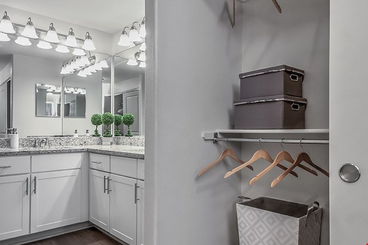 Camden Interlocken Image 17