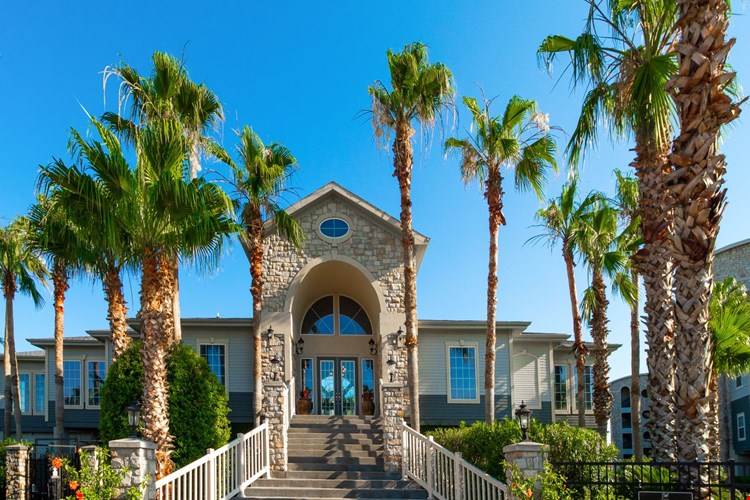 The Club of the Isle Image 12