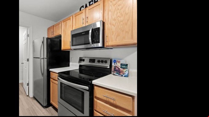 Eagles Landing Image 6