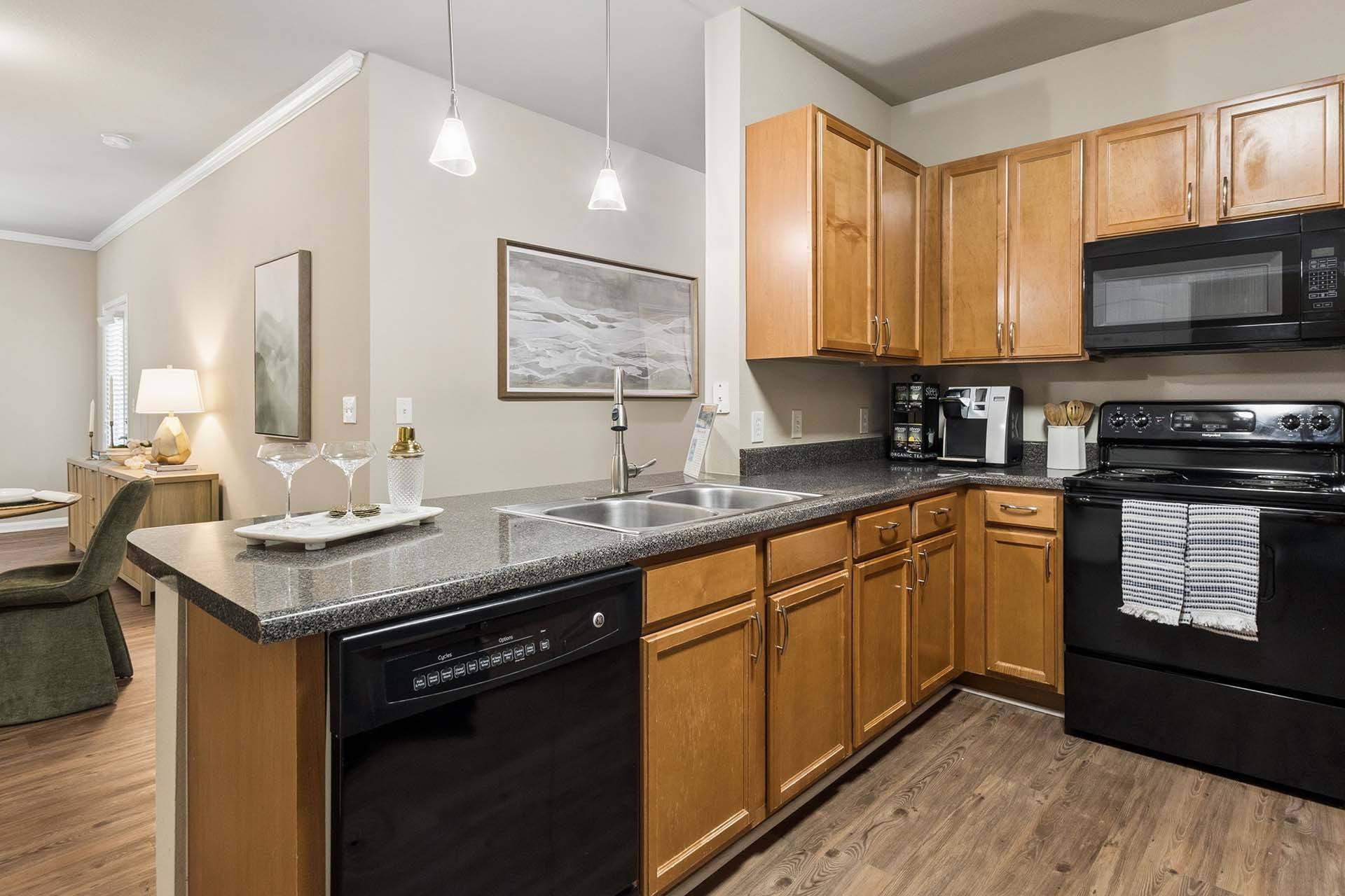 Avalon Apartments Image 3