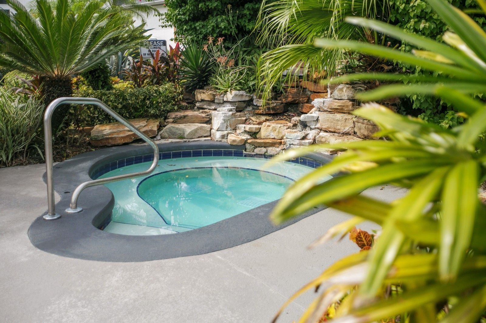 Arium Valencia Gardens Image 4