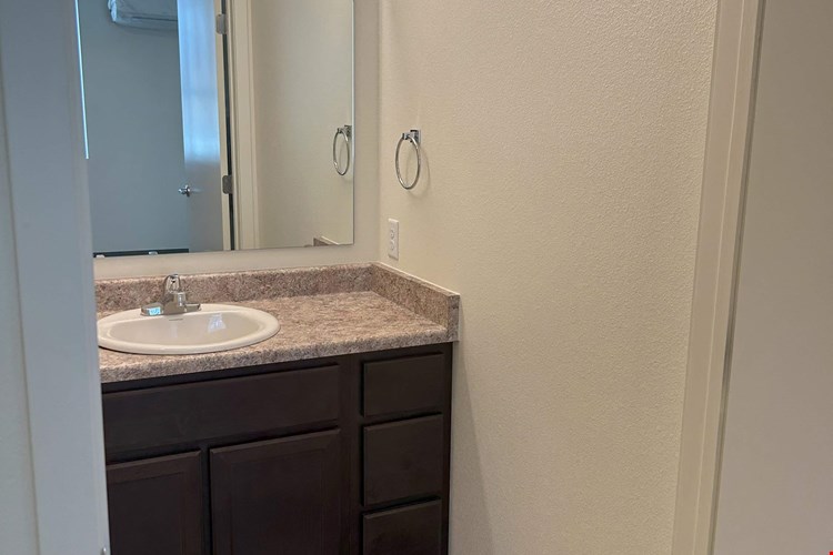 Ceja Vista Senior Apartments Image 12