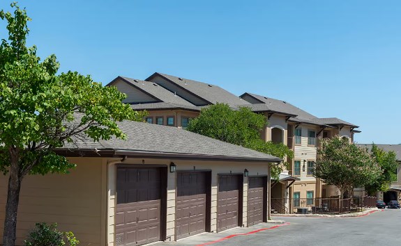 Vista Ridge Apartment Homes Image 4