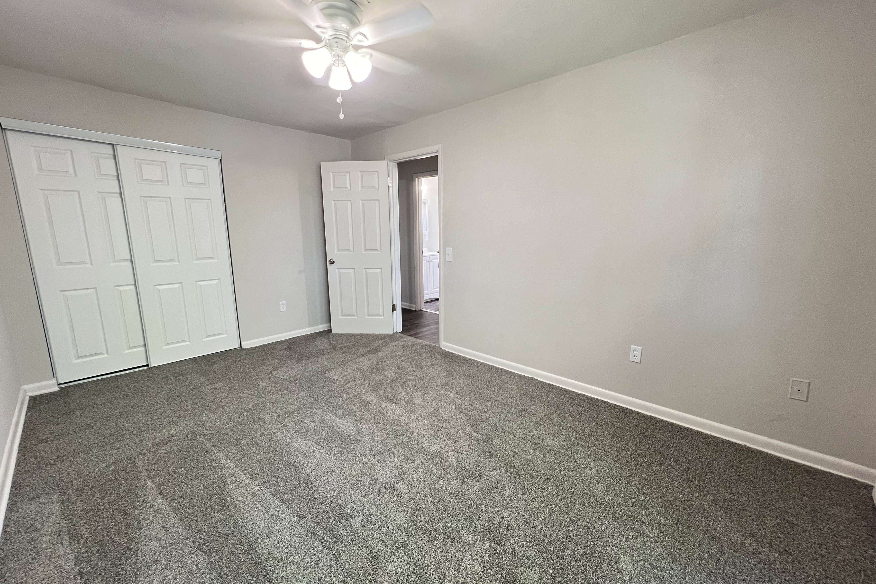 Crown Court Apartments Image 53