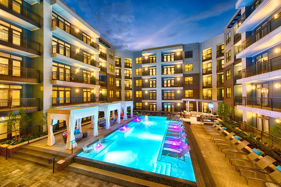 Pearl @ the MIX Image 1