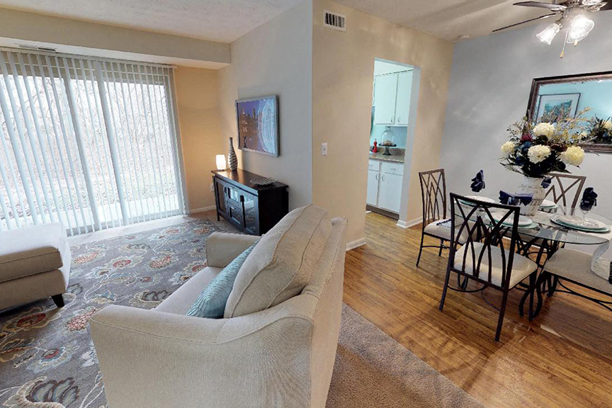 Hunter's Creek Apartments Image 39