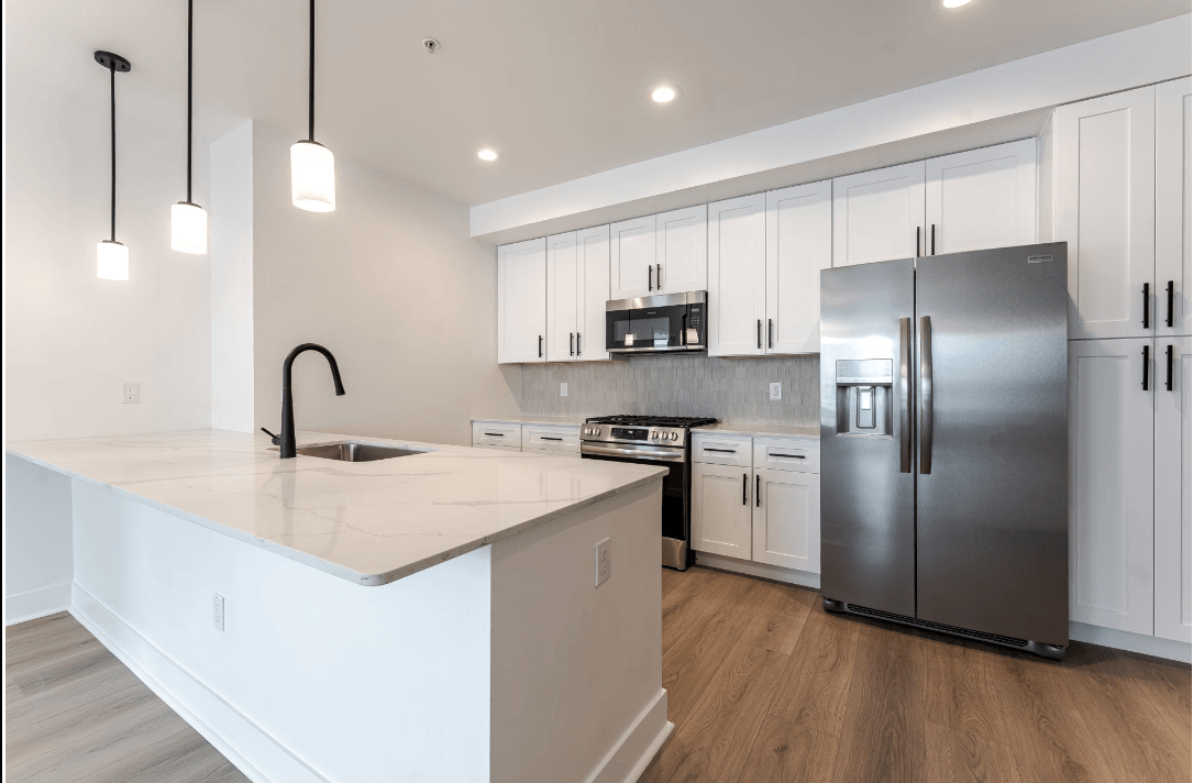 Midtown 205 Image 41