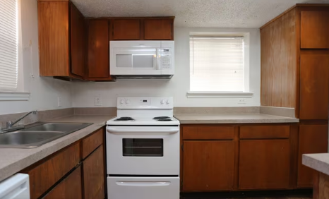 Shorewood Park Townhomes Image 4