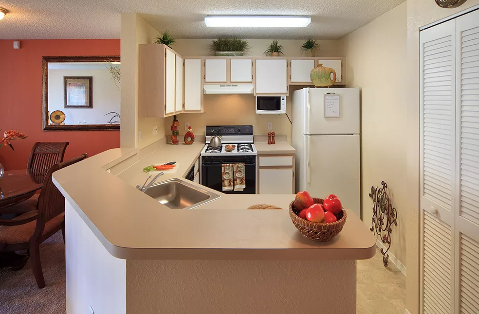 Grand Reserve at Lee Vista Image 6