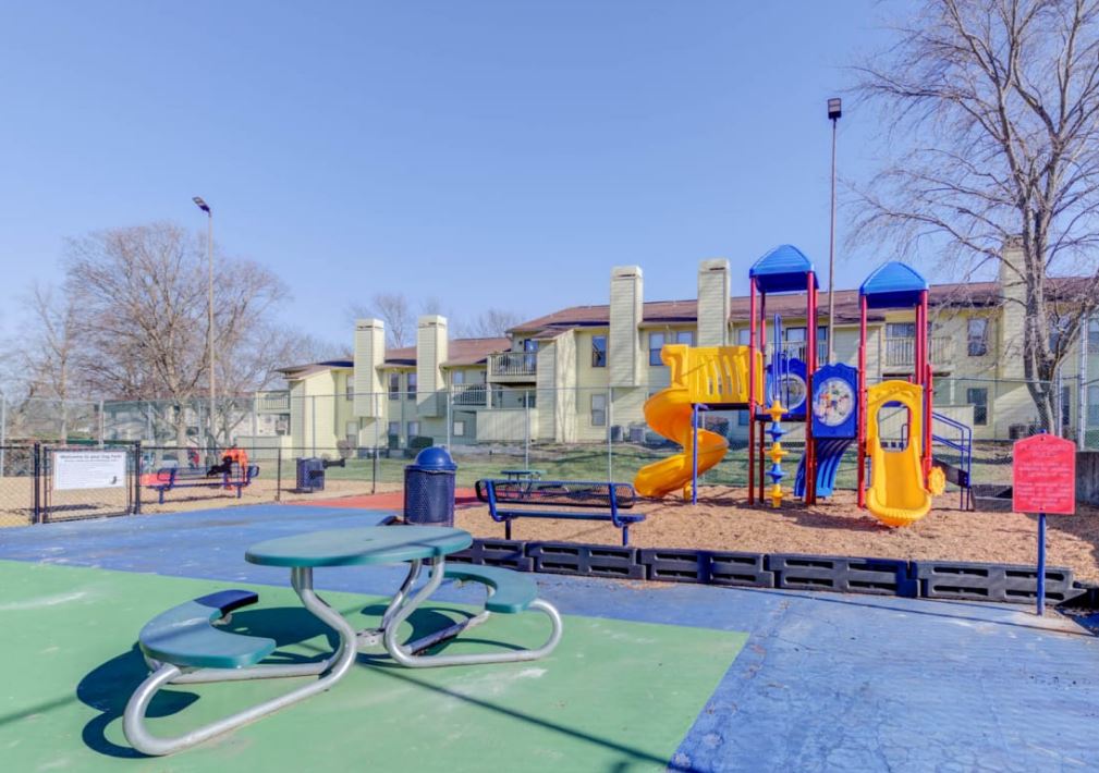 Lago Vista Apartments Image 15