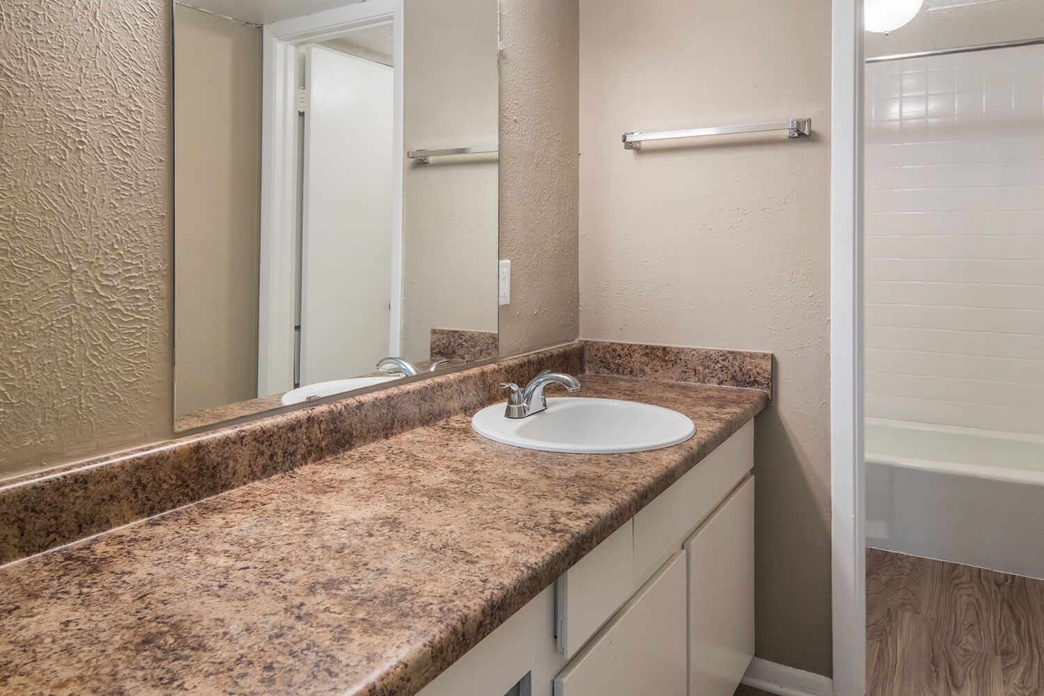 The Estates at Ridglea Hills Image 10