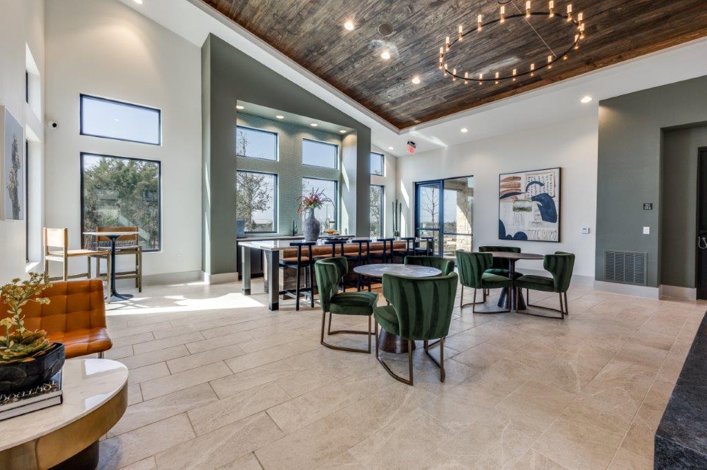 Aura High Pointe Image 25