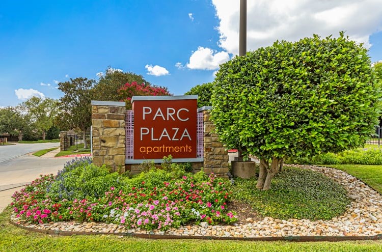 Parc Plaza Image 3