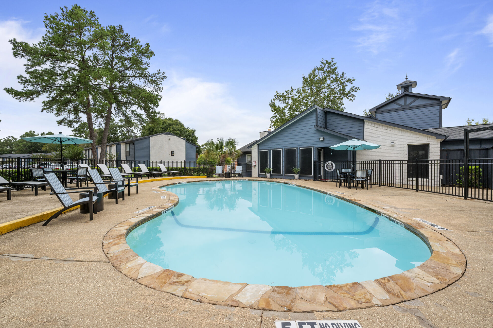 Northside Heights Image 22