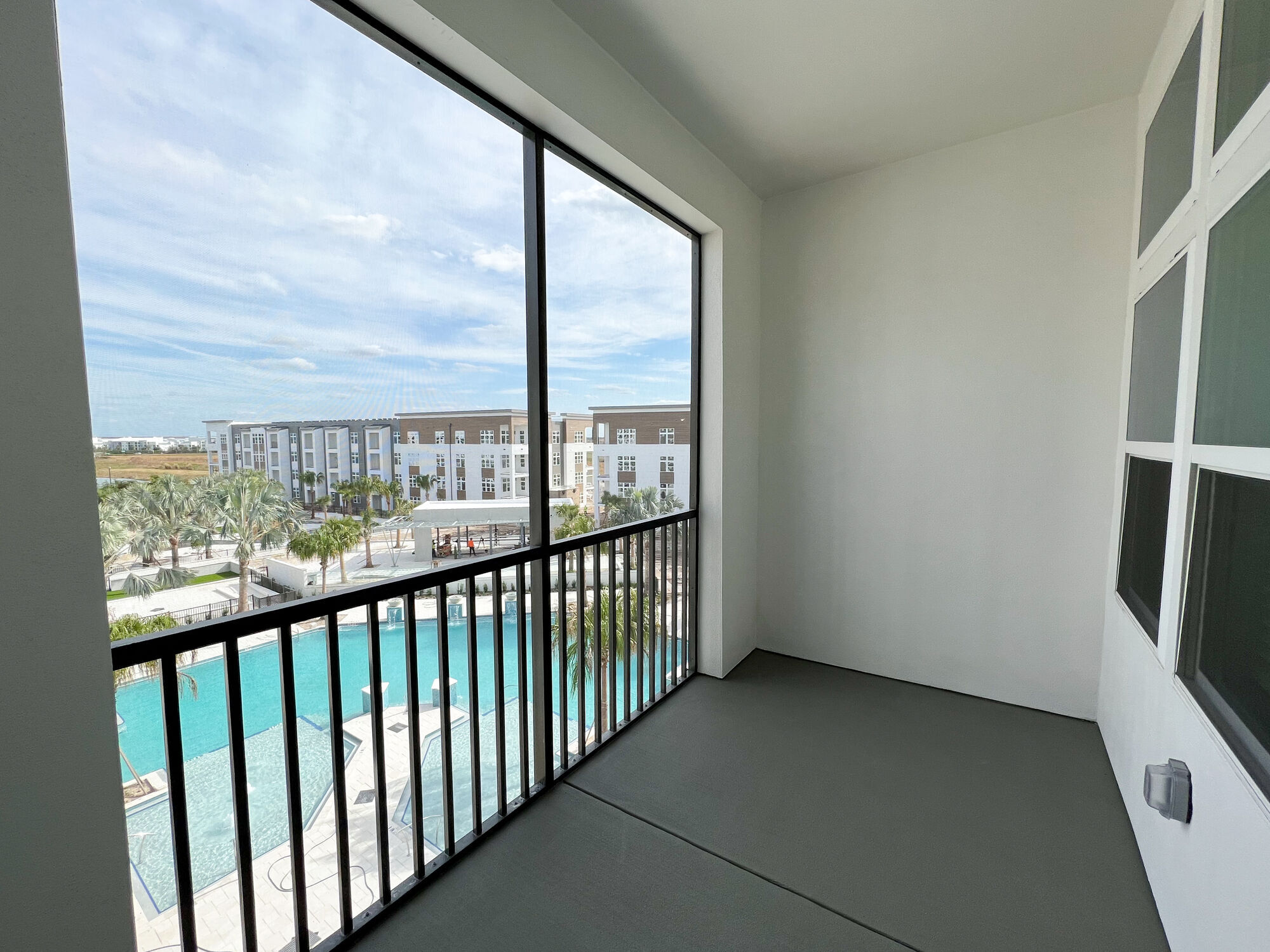 The Lucent at Sunrise Image 18