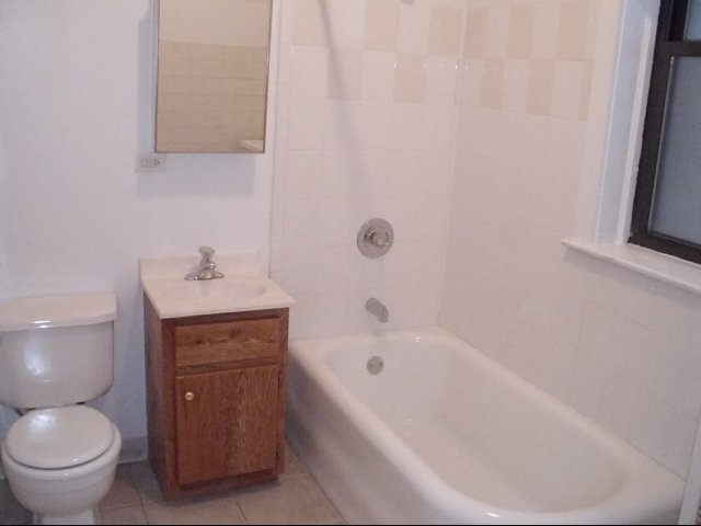 5335-5337 S Woodlawn Avenue Image 12