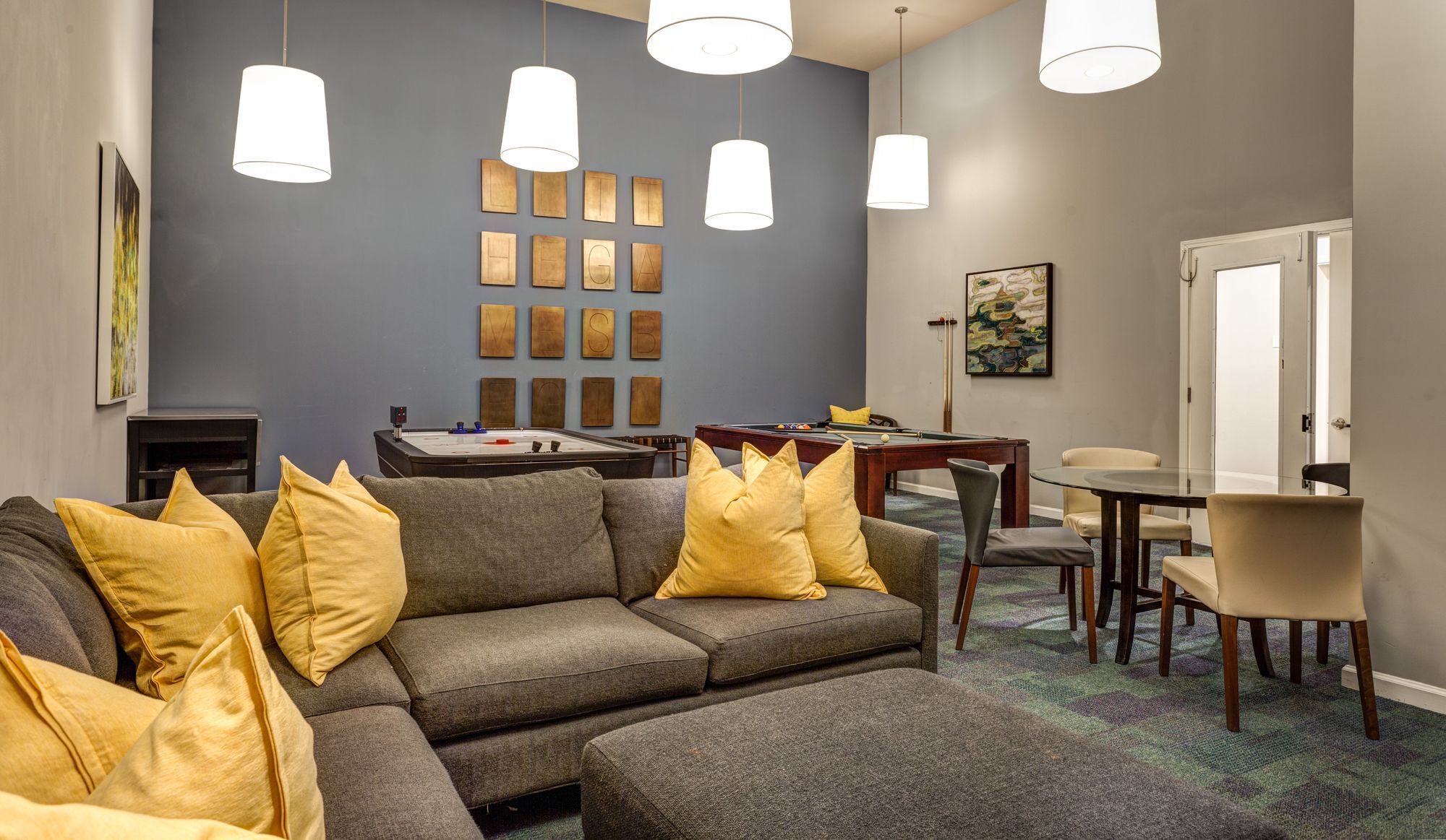 Metro On Granby Apartments Image 18