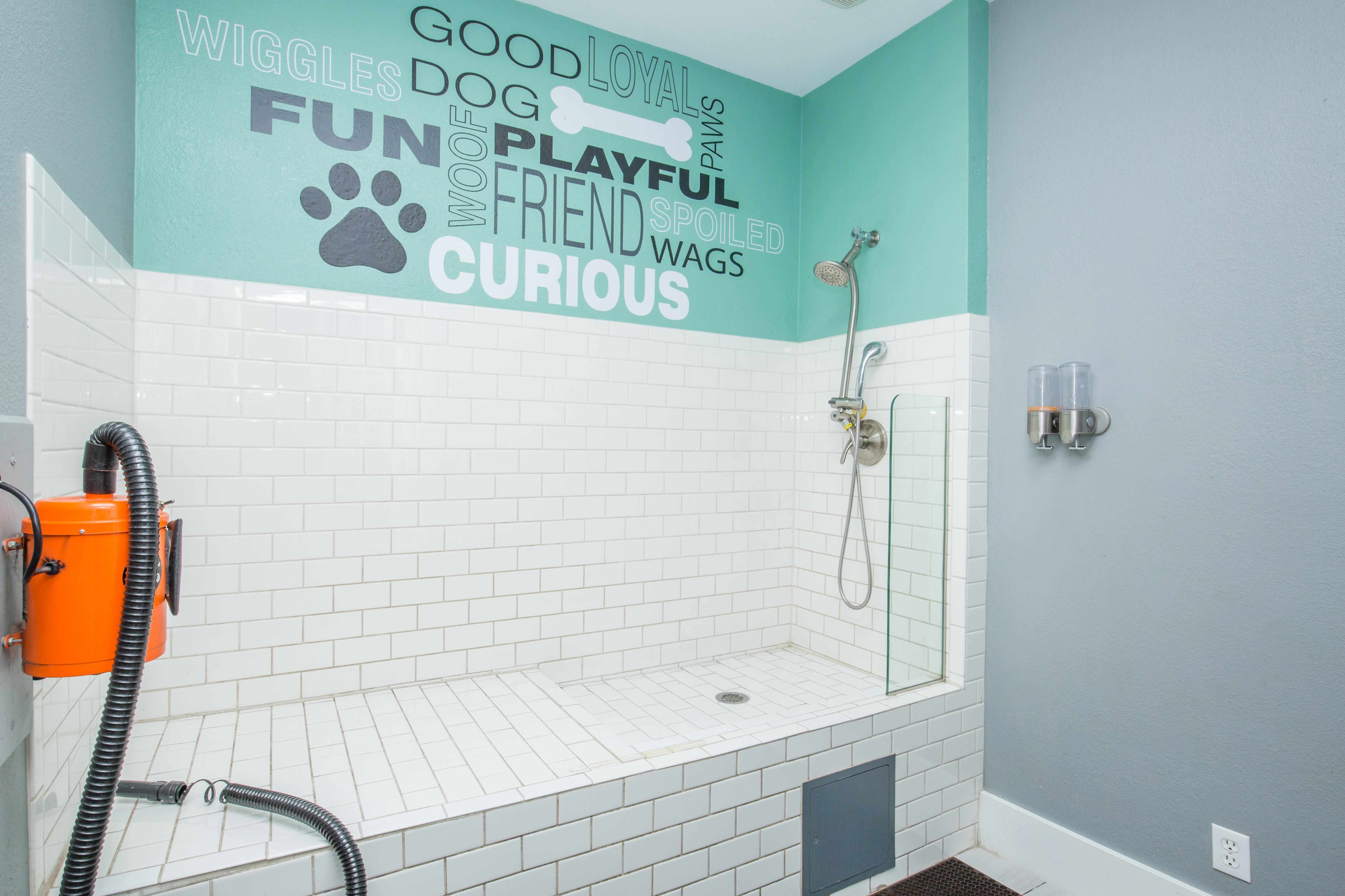 One Belmar Place Image 20