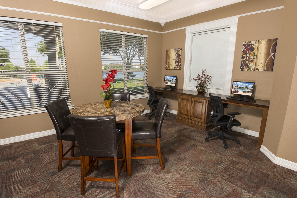 Crescent Cove At Lakepointe Image 10