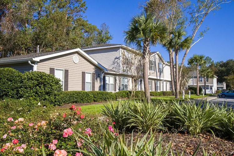 You will be welcomed home with lush landscaping and freshly painted buildings.