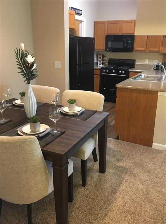 Remington Apartments Image 12