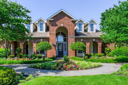 Creekside Apartments Image 1