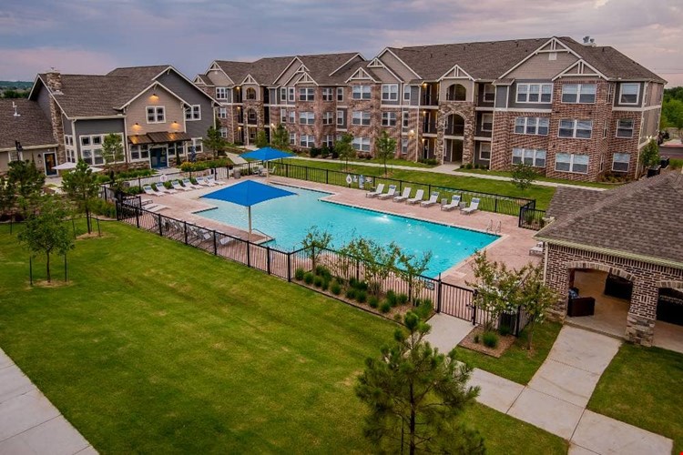 Scissortail Crossing Apartments Image 1