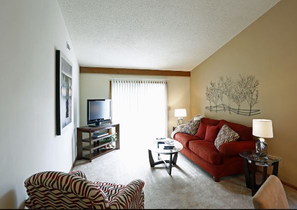 Lake Forest Apartments Image 5